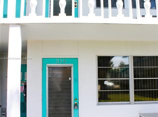 319 Newport Ct #V, Deerfield Beach, FL 33442