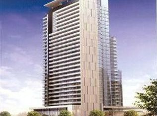 770 Bay St #2412-C01, Toronto, ON M5G 0A6