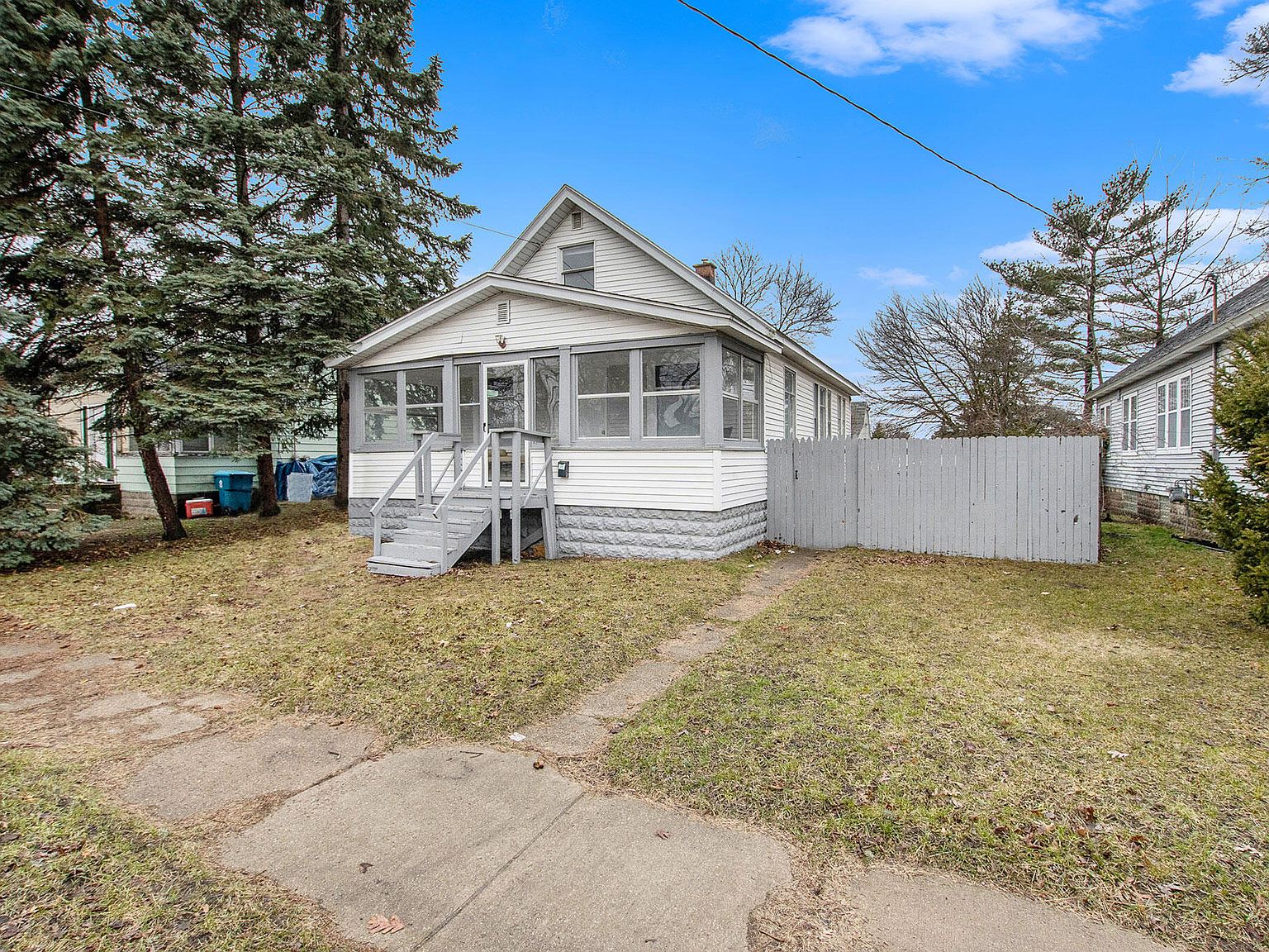 1657 Park St, Muskegon, MI 49441 Zillow