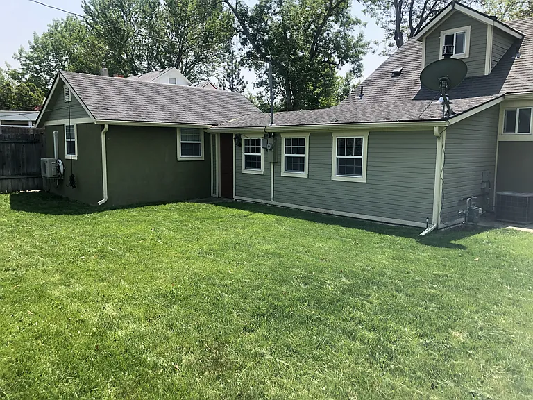 2902A W Agate St — Photo 29