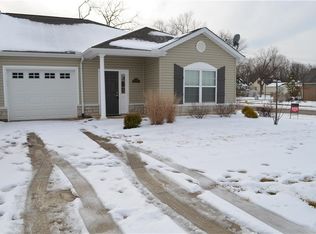 2601 Maddix Dr, Kettering, OH 45429