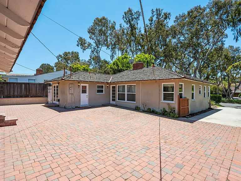 3409 Palos Verdes Dr N — Photo 19