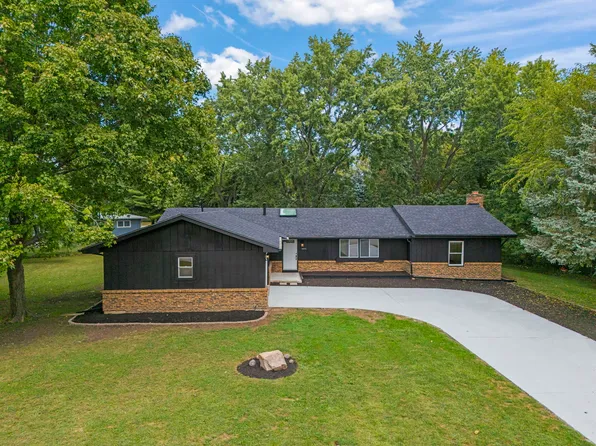 24726 W Pleasant Ct, Plainfield, IL 60586