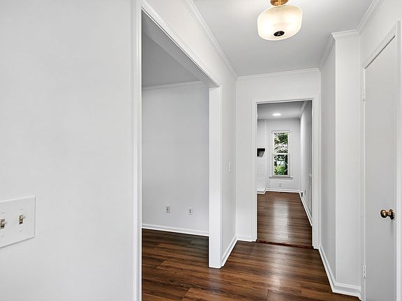 4th image of 5933 Crepe Myrtle Ct