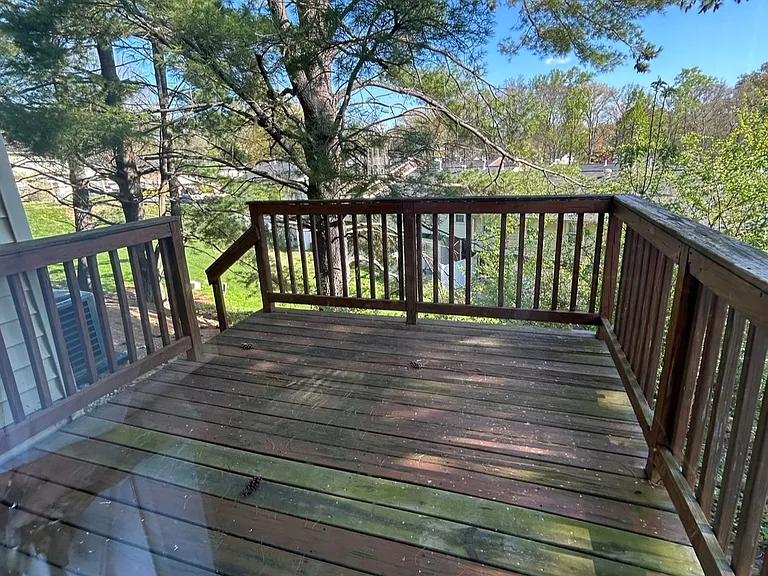 Longview — Photo 240