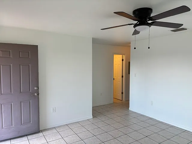 2025 Cass Way #5 — Photo 5