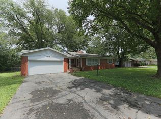 2205 E Latoka St, Springfield, MO 65804