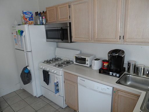 4th image of 215-217 E Maynard Ave #17564899