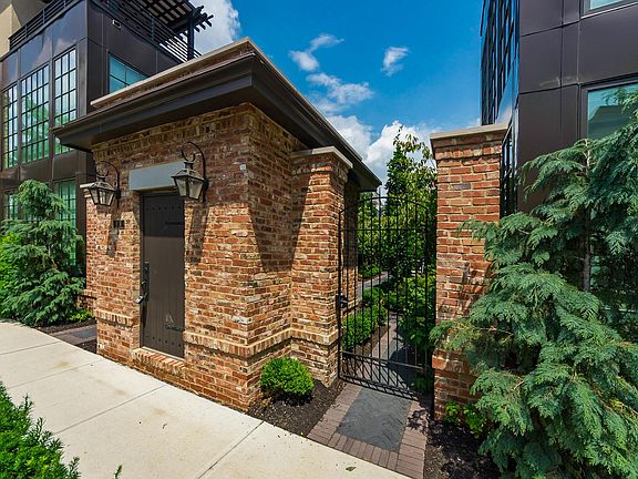 3rd image of 78 N 6th St #Townhouse 54