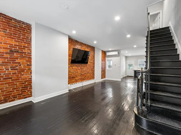 2510 E Somerset St, Philadelphia, PA 19134