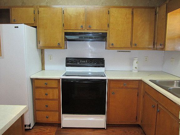 4th image of 128 Wrenwood Ln