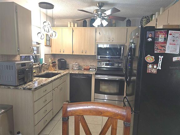 4th image of 7051 VALLEJO WAY