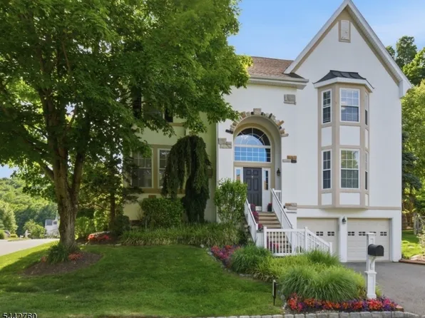 1 Rock Ledge, Oakland Boro, NJ 07436