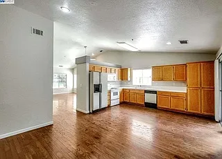 509 Saddleback Cir — Photo 8