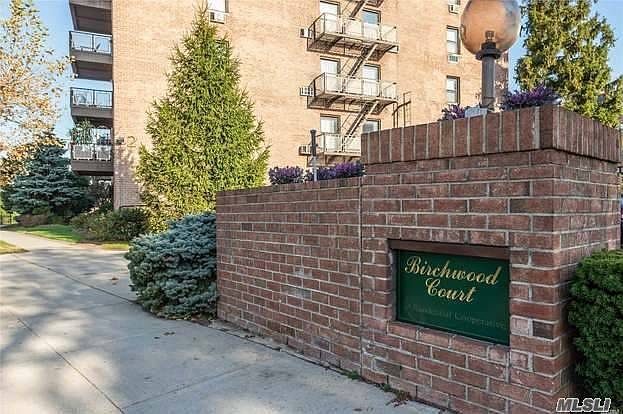 1st image of 6 Birchwood Ct APT 4P