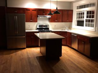 18 High St, Goffstown, NH 03045