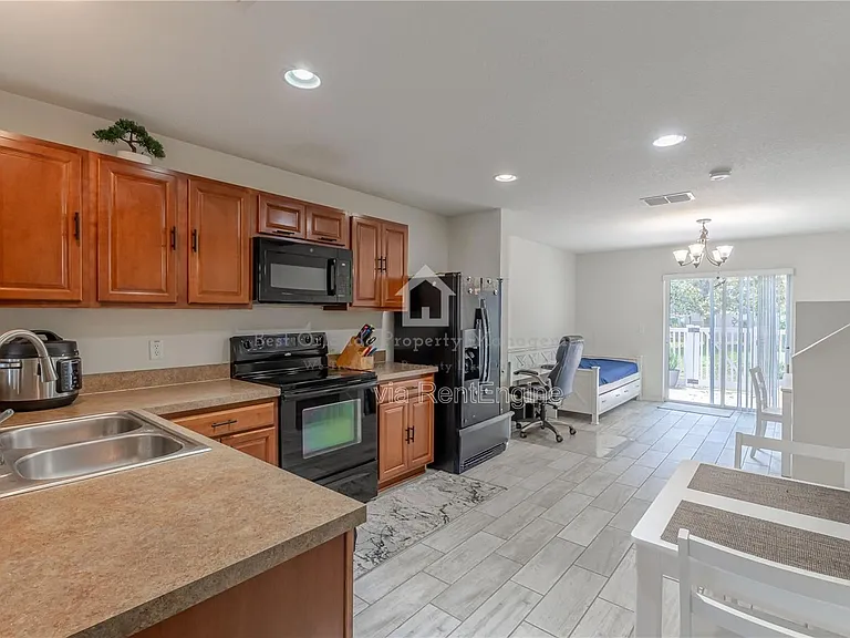 5095 Dominica Dr — Photo 7