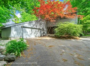 1951 Penobscot Dr, Okemos, MI