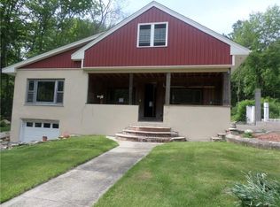 84 Central Pike, Foster, RI 02825