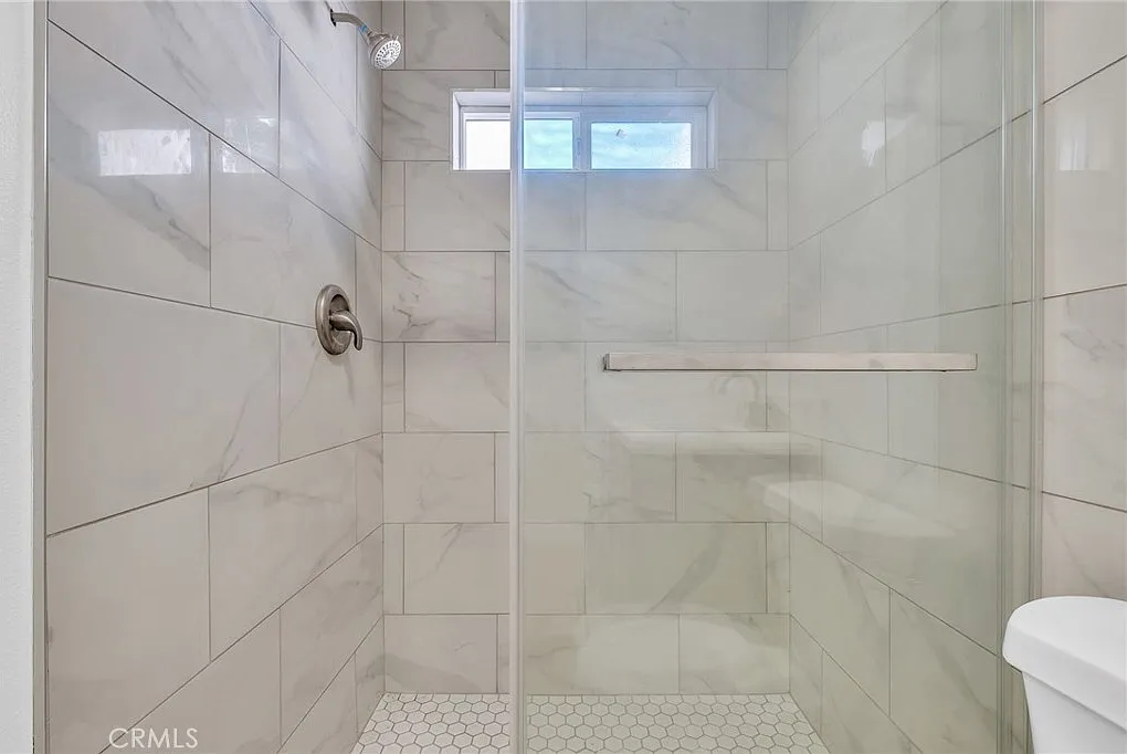 1 bed, 400 sqft, $1,700 — Photo 4