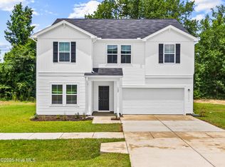 618 S Squires Run Lane, Richlands, NC 28574
