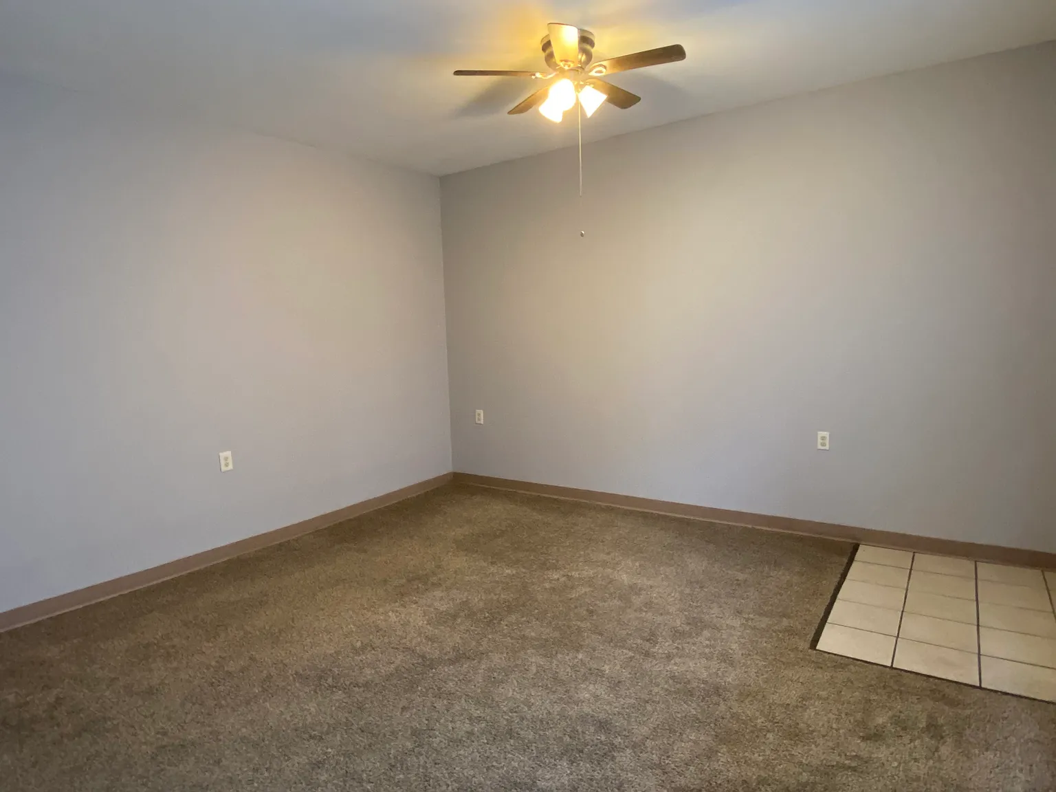 1 bed, 500 sqft, $899 — Photo 2