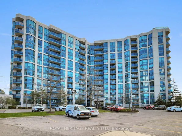 340 Watson St W #112, Whitby, ON L1N 9G1