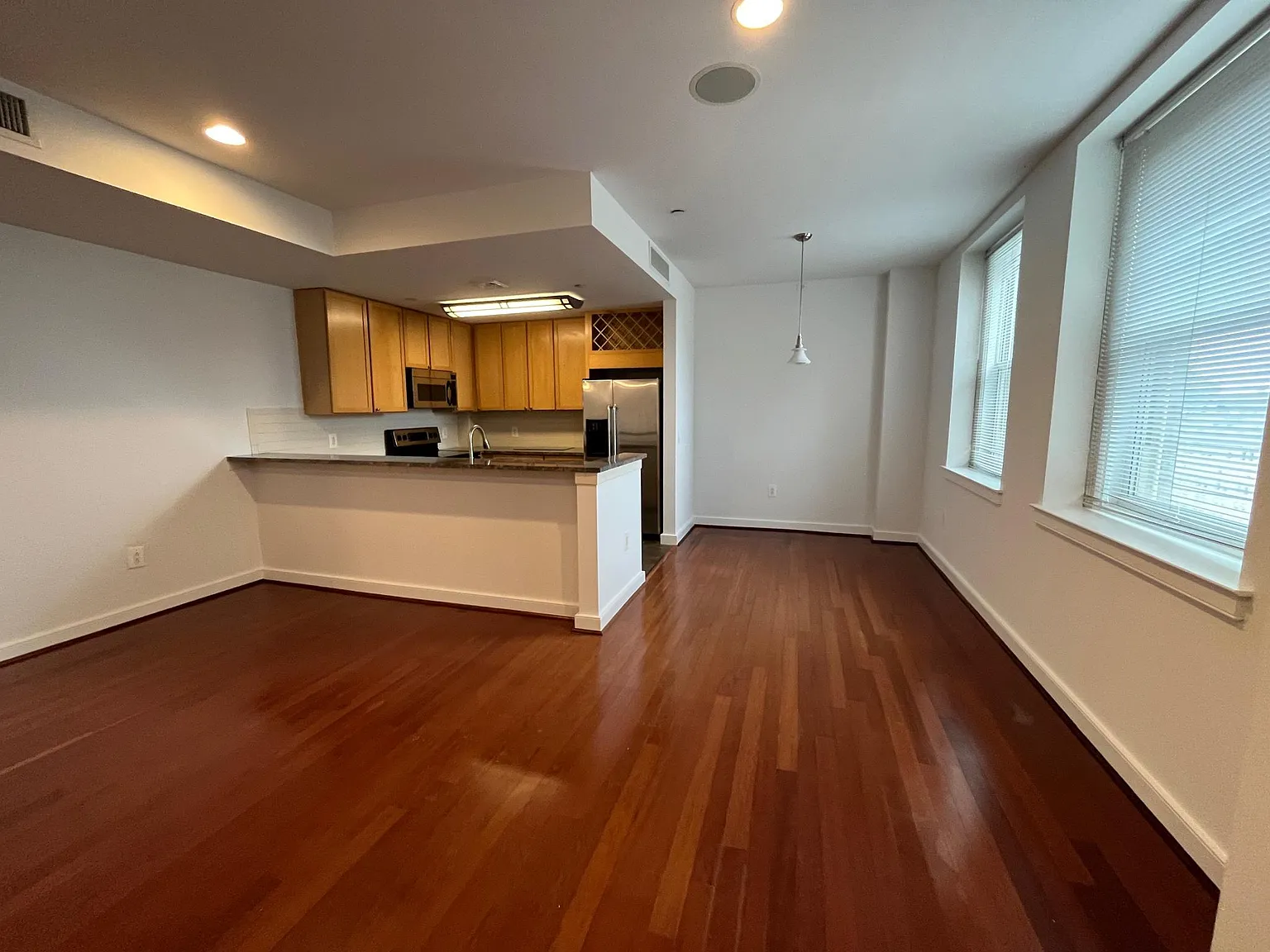 1 bed, 790 sqft, $2,195 — Photo 3
