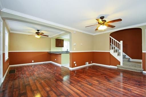 3rd image of 7321 S Sacramento Ave