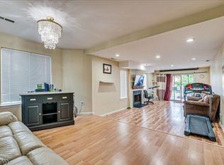 1702 Amanda Ct BLDG 17 #1702, Piscataway, NJ