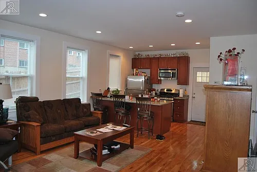 6 Larose Pl Photo 1