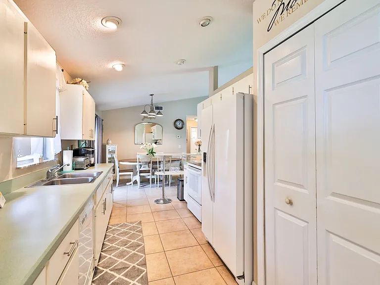 2104 India Palm Dr — Photo 8