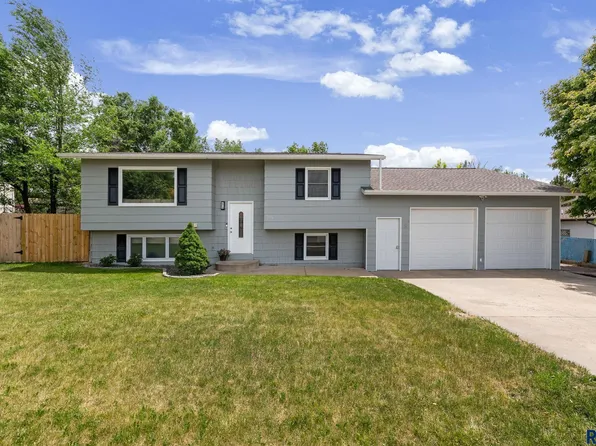 7501 Jane Dr, Black Hawk, SD 57718