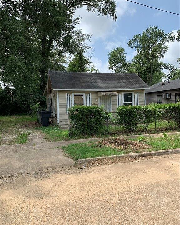 1st image of 3405 Judson St