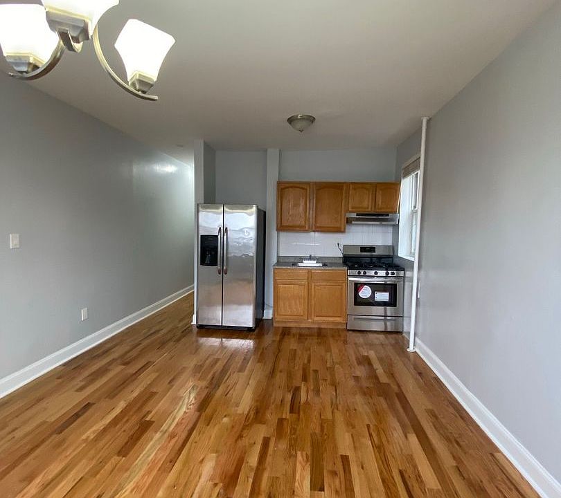 1st image of 309-311 6th St #D1