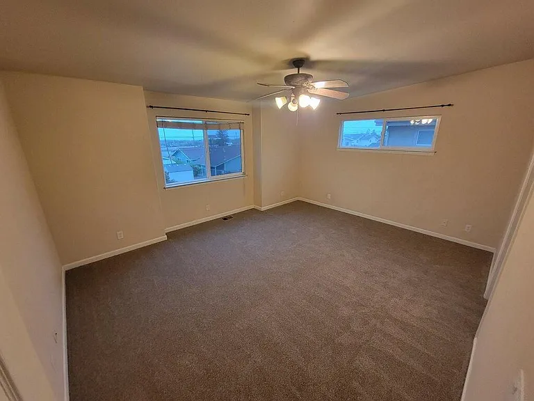 2790 Cedar Ave — Photo 23