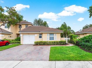 8947 NW 53rd St, Sunrise, FL 33351