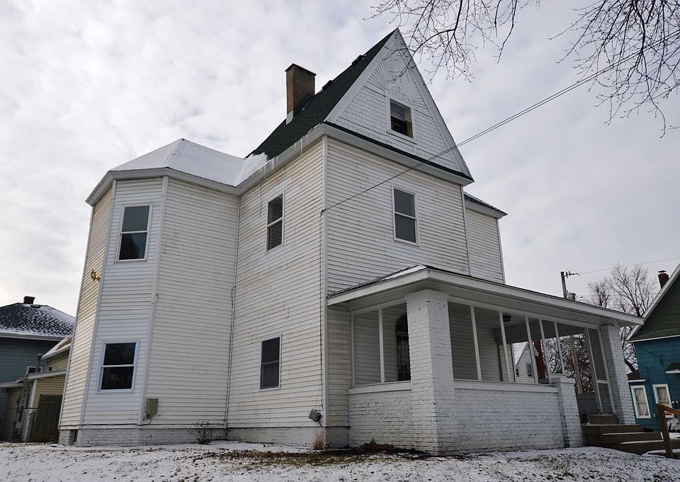 1st image of 501 E Washington St