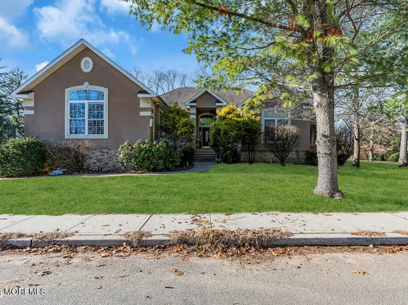 22 Circle Place, Lakewood, NJ 08701