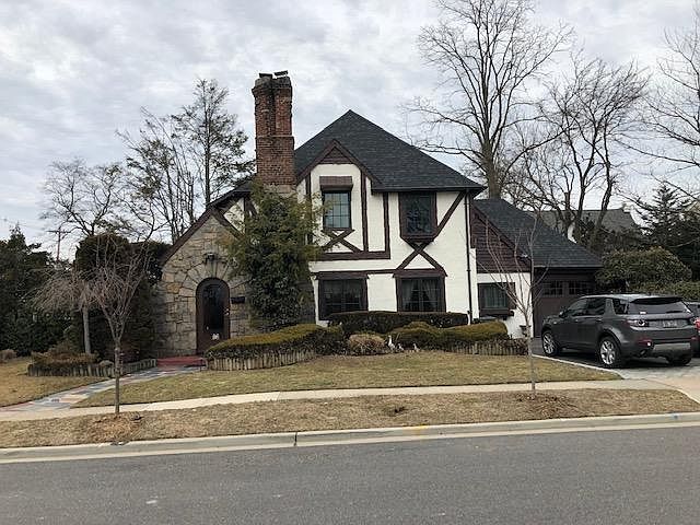 1st image of 7 Lawrence Pl