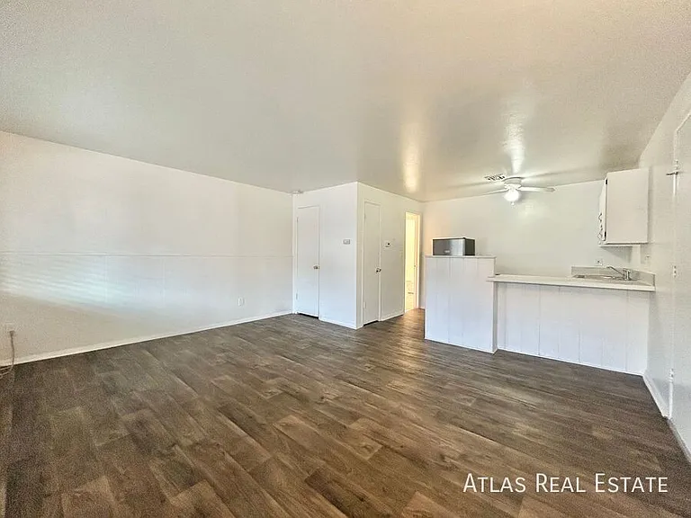 132 W Ida Ave — Photo 30