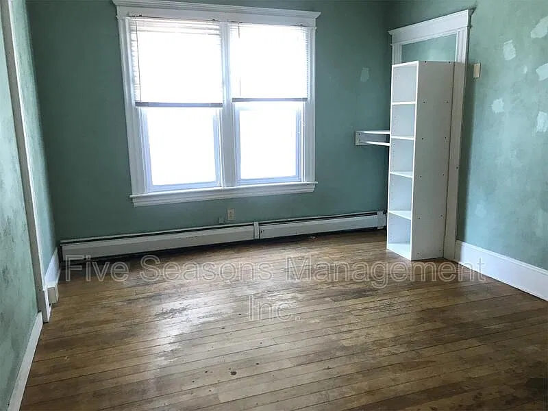 8 Greene St — Photo 3