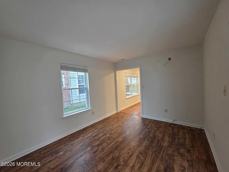 129 Tulip Ln — Photo 17