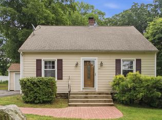84 Lakeview Avenue, Cheshire, CT 06410