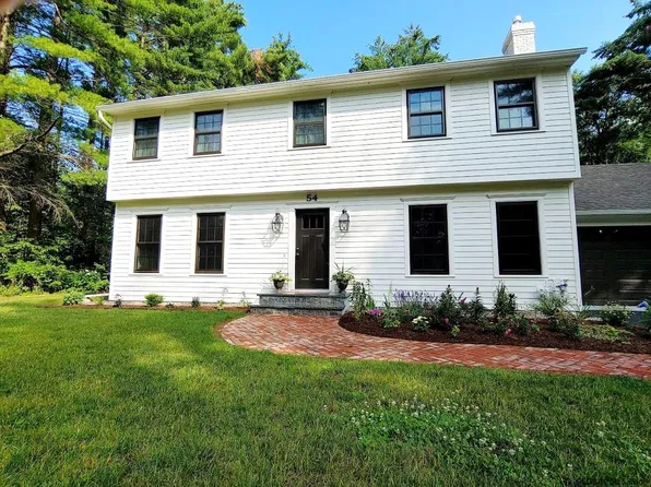 54 N Church Ln, Queensbury, NY 12804