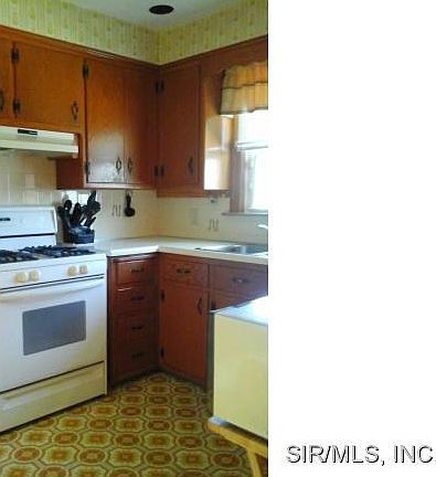 Kitchen  View 1 of 2