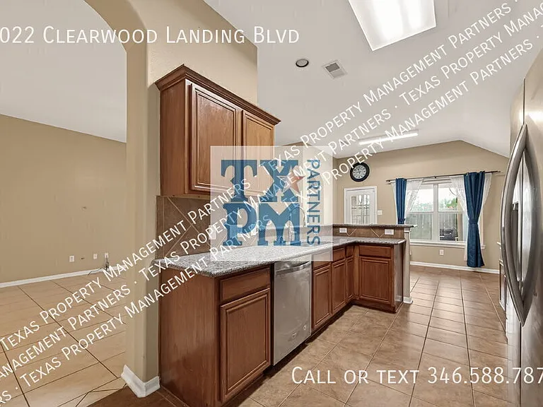 9022 Clearwood Landing Blvd — Photo 14