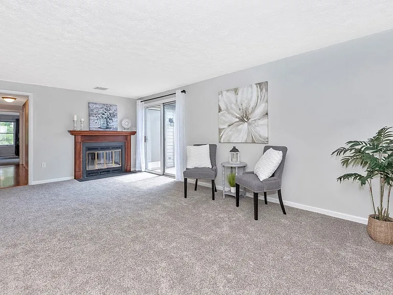 802 Stratford Way #K — Photo 11