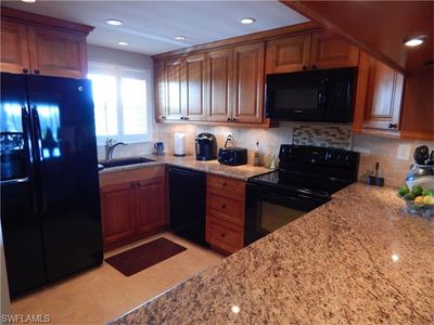 29 High Point Cir E APT 407, Naples, FL, 34103