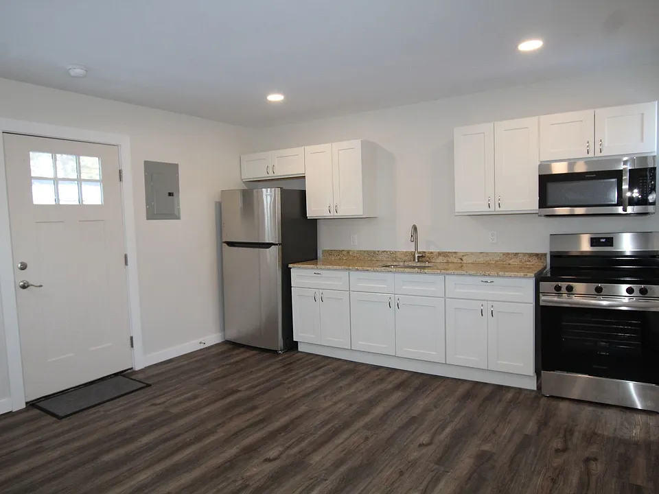 14311 Route 9W #7
